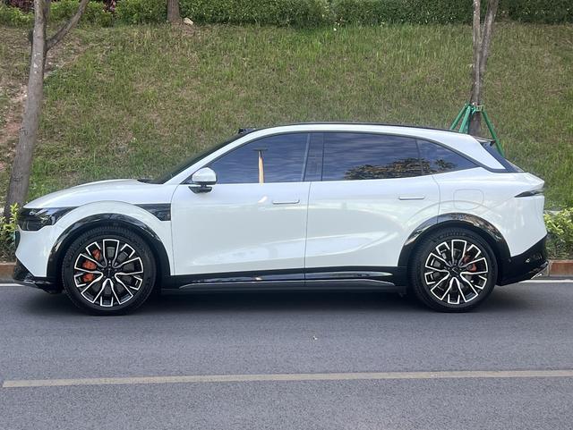 Zeekr 7X 2024 car image #4