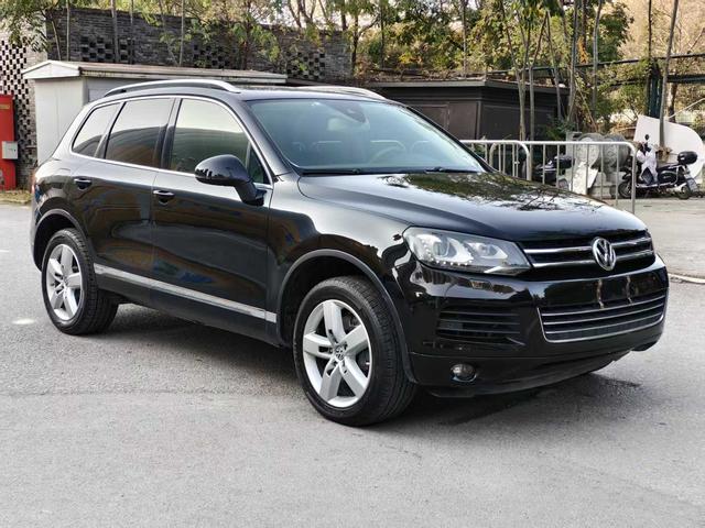 Volkswagen Touareg 2013 car image #4