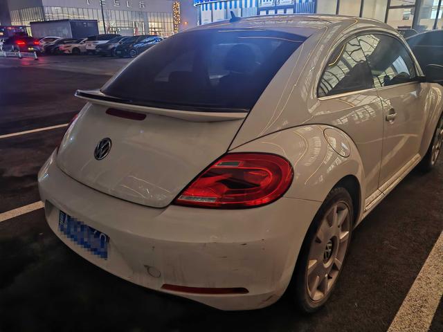 Volkswagen Beetle 2016 car image #4