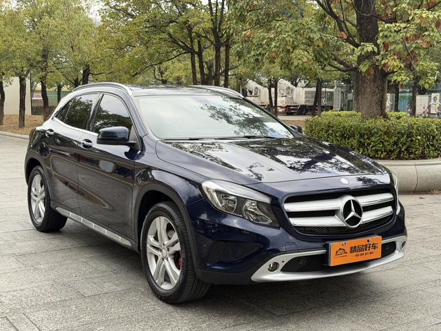 Mercedes-Benz GLA Class 2015 car image #4