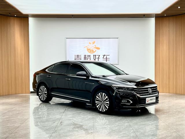 Volkswagen Passat 2020 car image #4