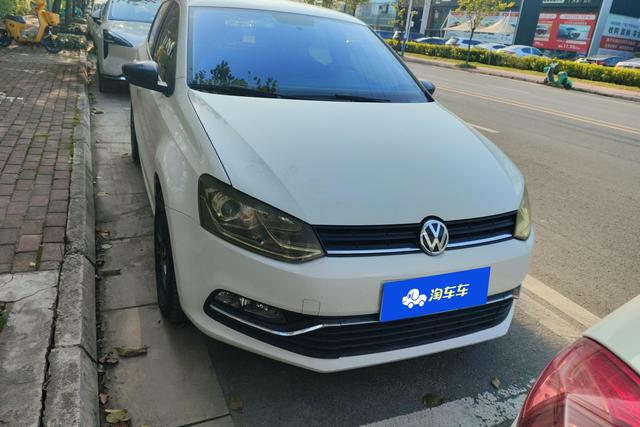 Volkswagen Polo 2018 car image #4
