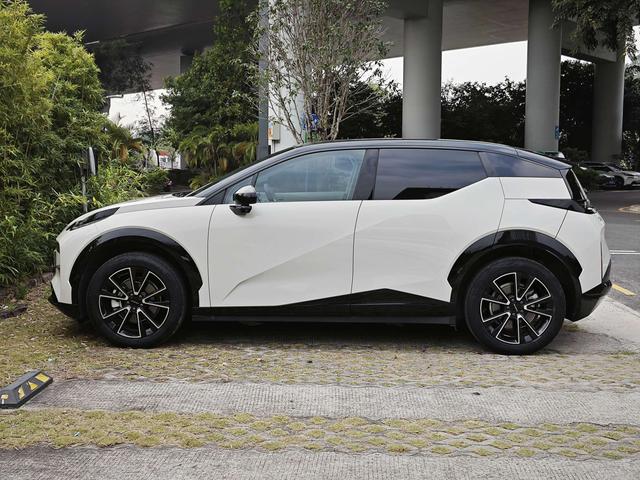 Zeekr X 2023 car image #4