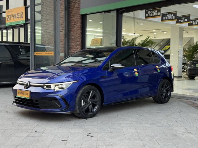 Volkswagen Golf 2021 car image #4