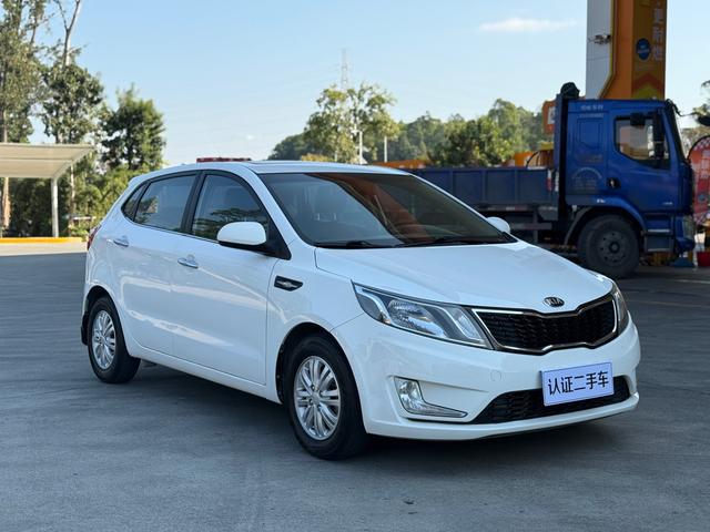 Kia K2 2014 car image #4