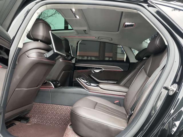 Audi A8 2020 car image #4