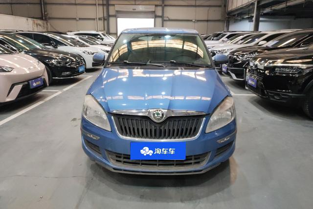 Skoda Fabia 2013 immagine di auto #4