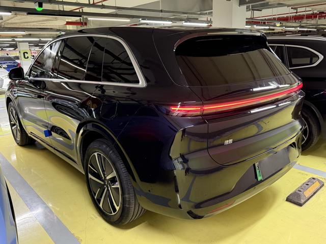 Li L6 2025 car image #4