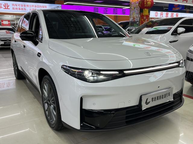 零跑汽车 零跑C10 2025 汽车图片 #4