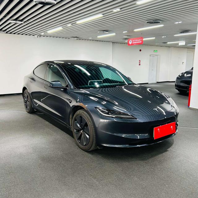 Tesla Model 3 2025 #4 Tesla Model 3 2025 car image #4