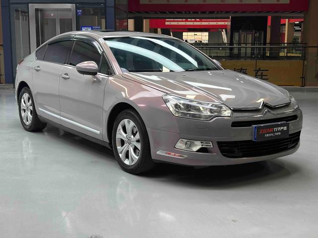 Citroen C5 2012 car image #4