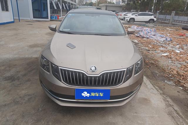 Skoda Octavia 2018 car image #4
