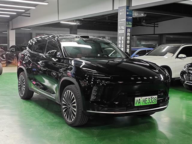 Exceed 2025 car image #4