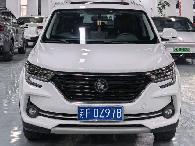 Forthing T5 EVO 2022 #4 Forthing T5 EVO 2022 car image #4