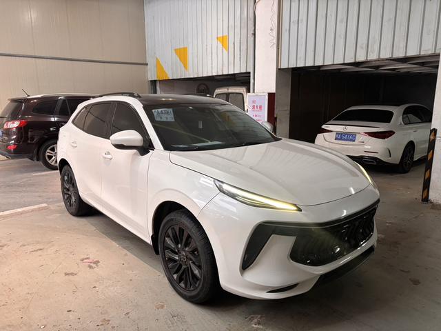 Forthing T5 EVO 2021 #4 Forthing T5 EVO 2021 car image #4