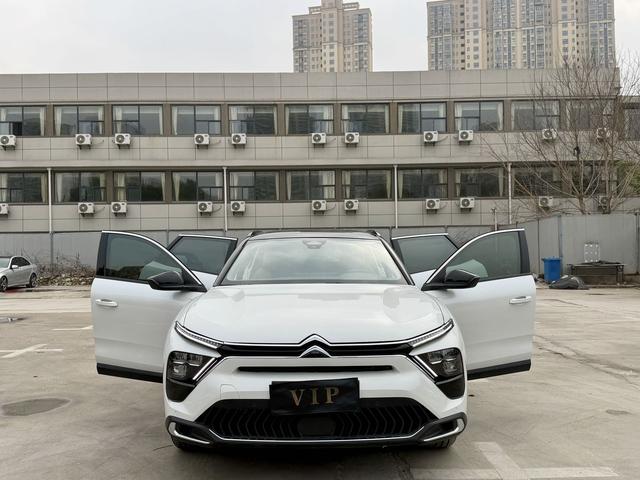 Citroen C5 X 2024 #4 Citroen C5 X 2024 car image #4