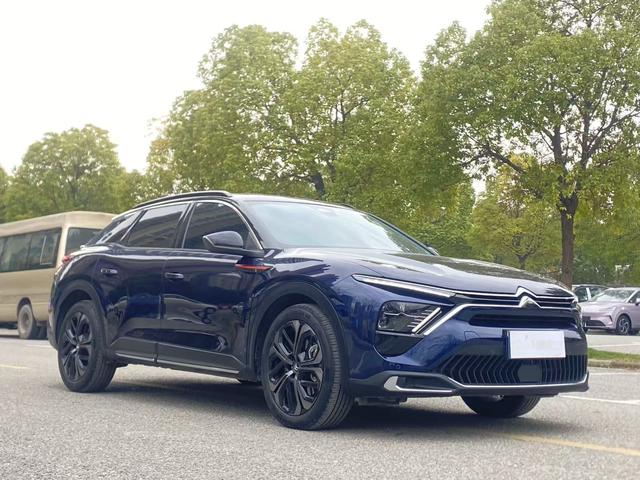 Citroen C5 X 2025 #4 Citroen C5 X 2025 car image #4