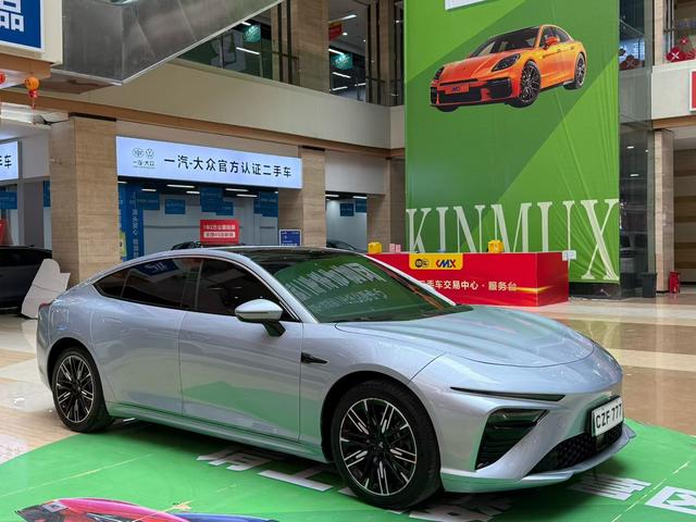 哪吒汽车 哪吒S 2023 汽车图片 #4