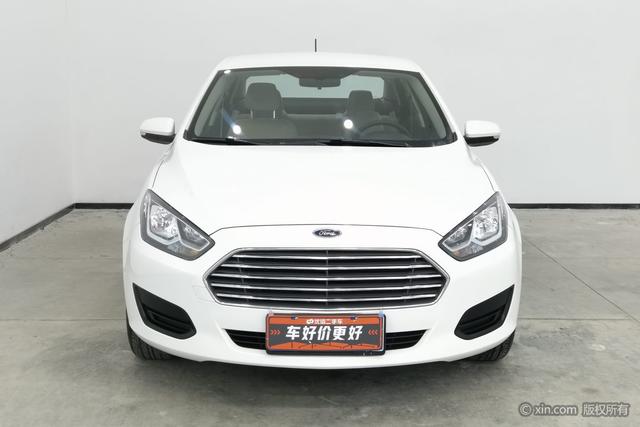 Ford Escort 2018 imagem de carro #4