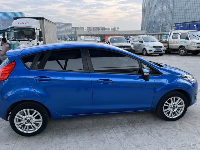 Ford Fiesta 2014 car image #4