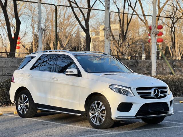 Mercedes-Benz GLE Class 2016 car image #4