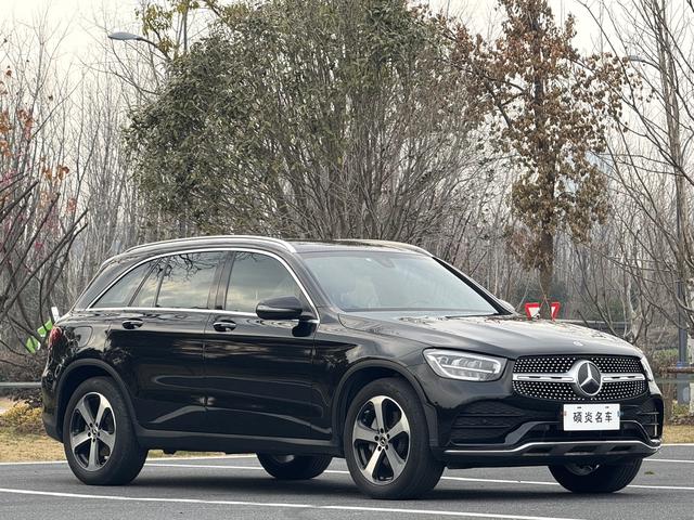 Mercedes-Benz GLC Class 2022 car image #4