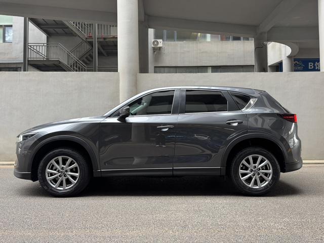 Mazda CX-5 2023 car image #4