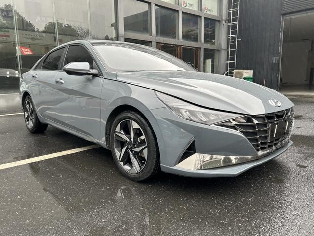 Hyundai Elantra 2023 car image #4