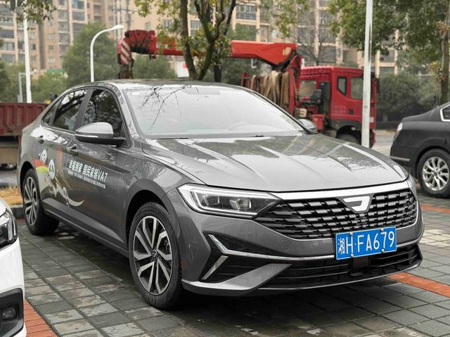 Jetta VA7 2025 car image #4