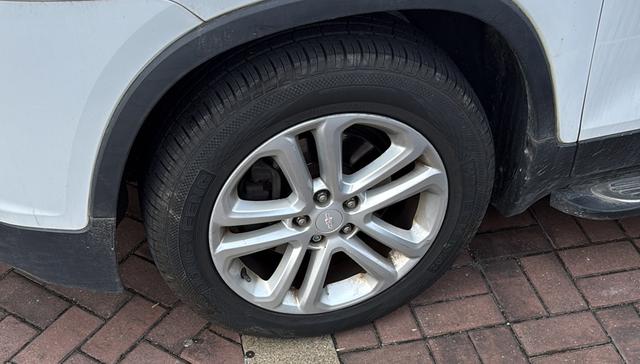 Chevrolet Tracker 2015 #4 Chevrolet Tracker 2015 immagine di auto #4