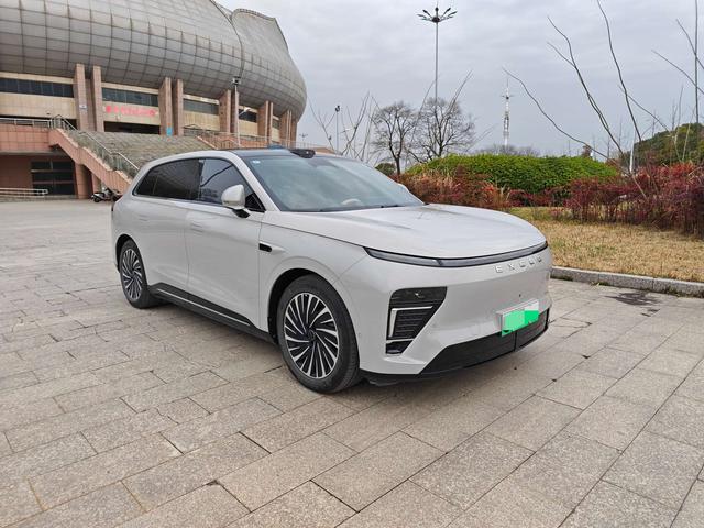 Exceed Stellar Era ET 2024 car image #4