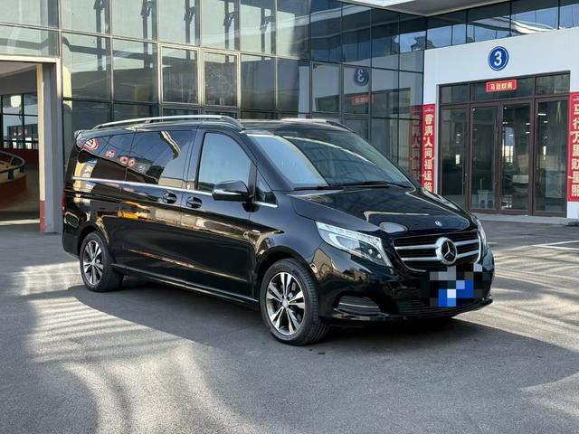 Mercedes-Benz V Class 2017 immagine di auto #4