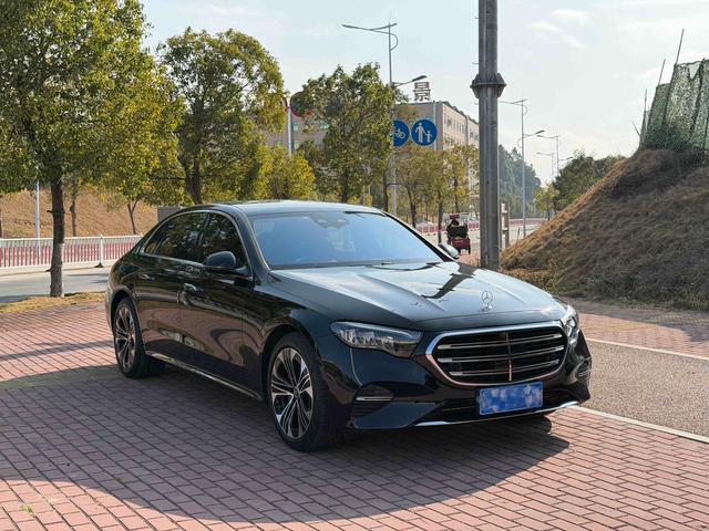 Mercedes-Benz E Class 2024 car image #4
