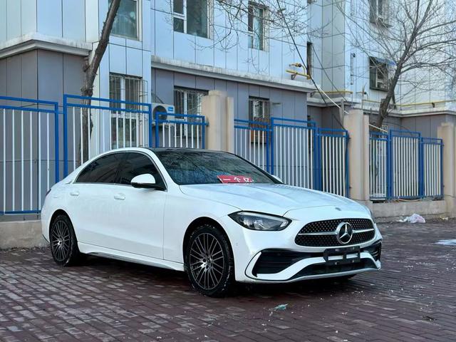 Mercedes-Benz 2024 car image #4