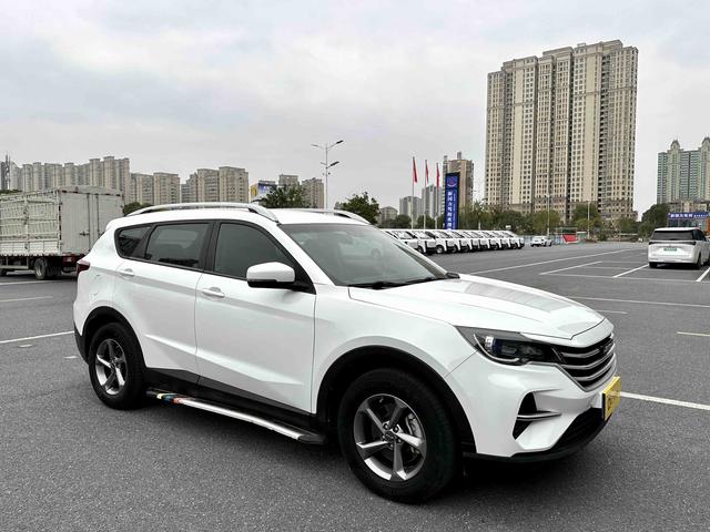 X70M 2020 car image #4