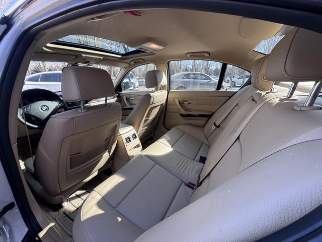 BMW 3 Series 2012 #4 BMW 3 Series 2012 car image #4