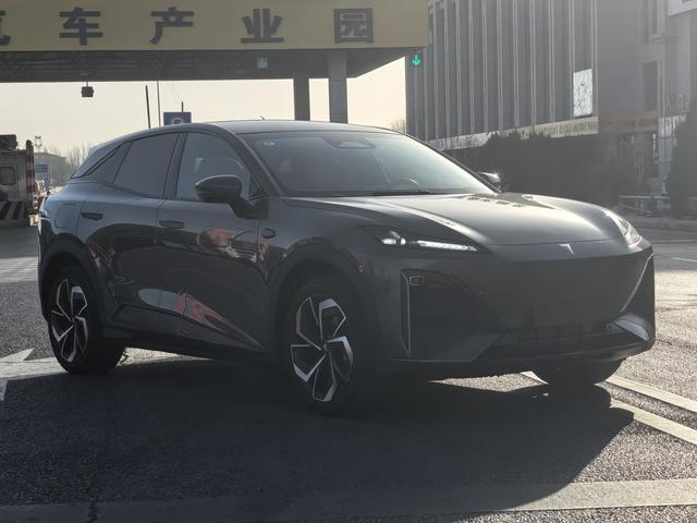 Deepal S07 2025 car image #4