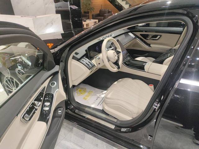 Mercedes-Benz S Class 2023 car image #4