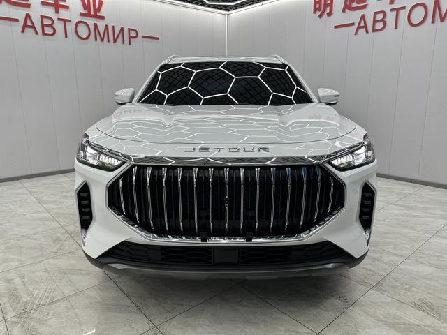 Jetour X70 PLUS 2023 car image #4