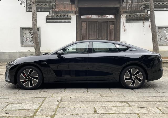 Exceed Stellar Era ES 2025 car image #4