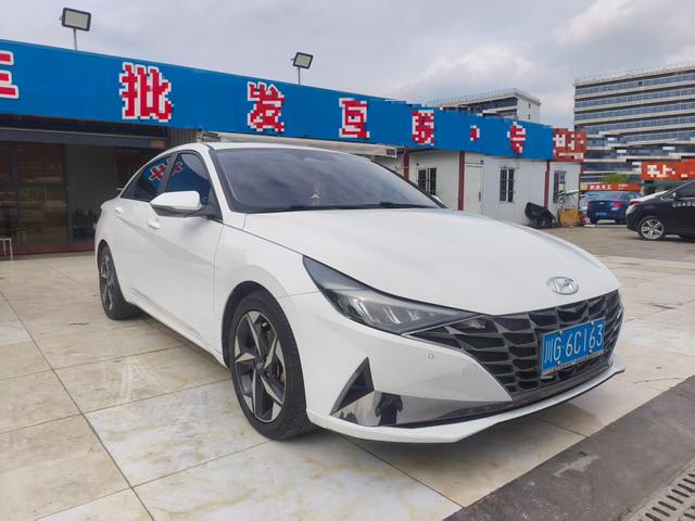 Hyundai Elantra 2022 car image #4