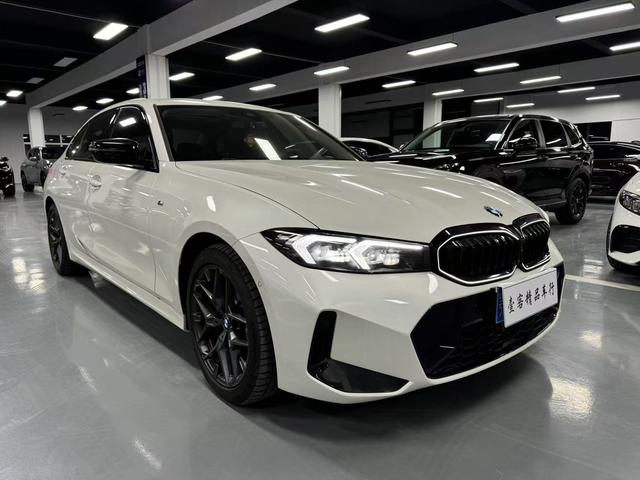 BMW 3 Series 2025 #4 BMW 3 Series 2025 car image #4