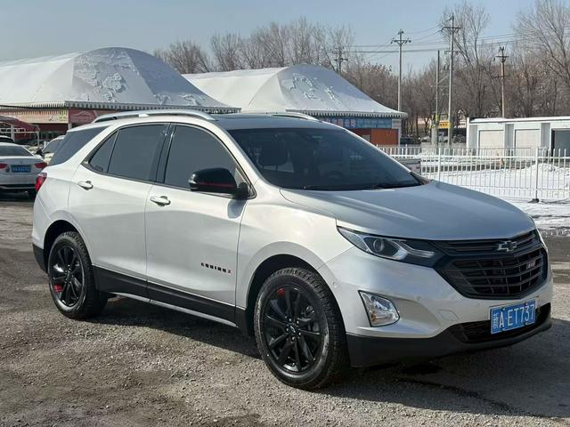 Chevrolet Equinox 2018 immagine di auto #4