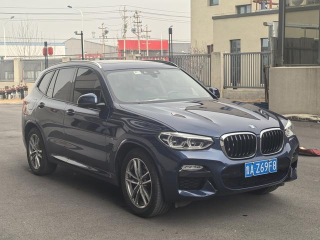 BMW X3 2018 imagem de carro #4
