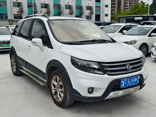 Forthing JOYEAR X5 2015 car image #4