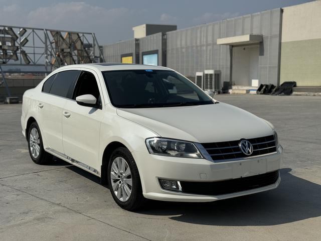 Volkswagen Lavida 2015 car image #4