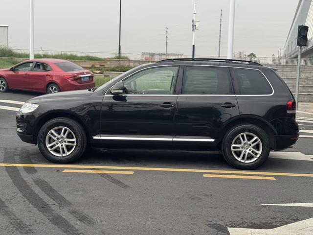 Volkswagen Touareg 2009 car image #4