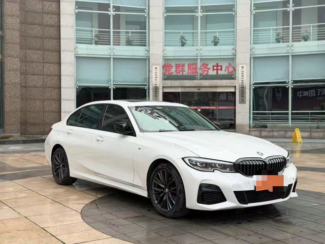 BMW 3 Series 2021 car image #4