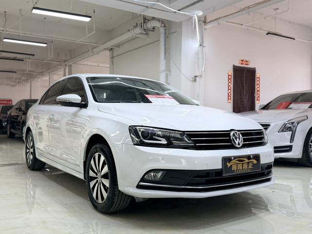 Volkswagen Sagitar 2015 car image #4