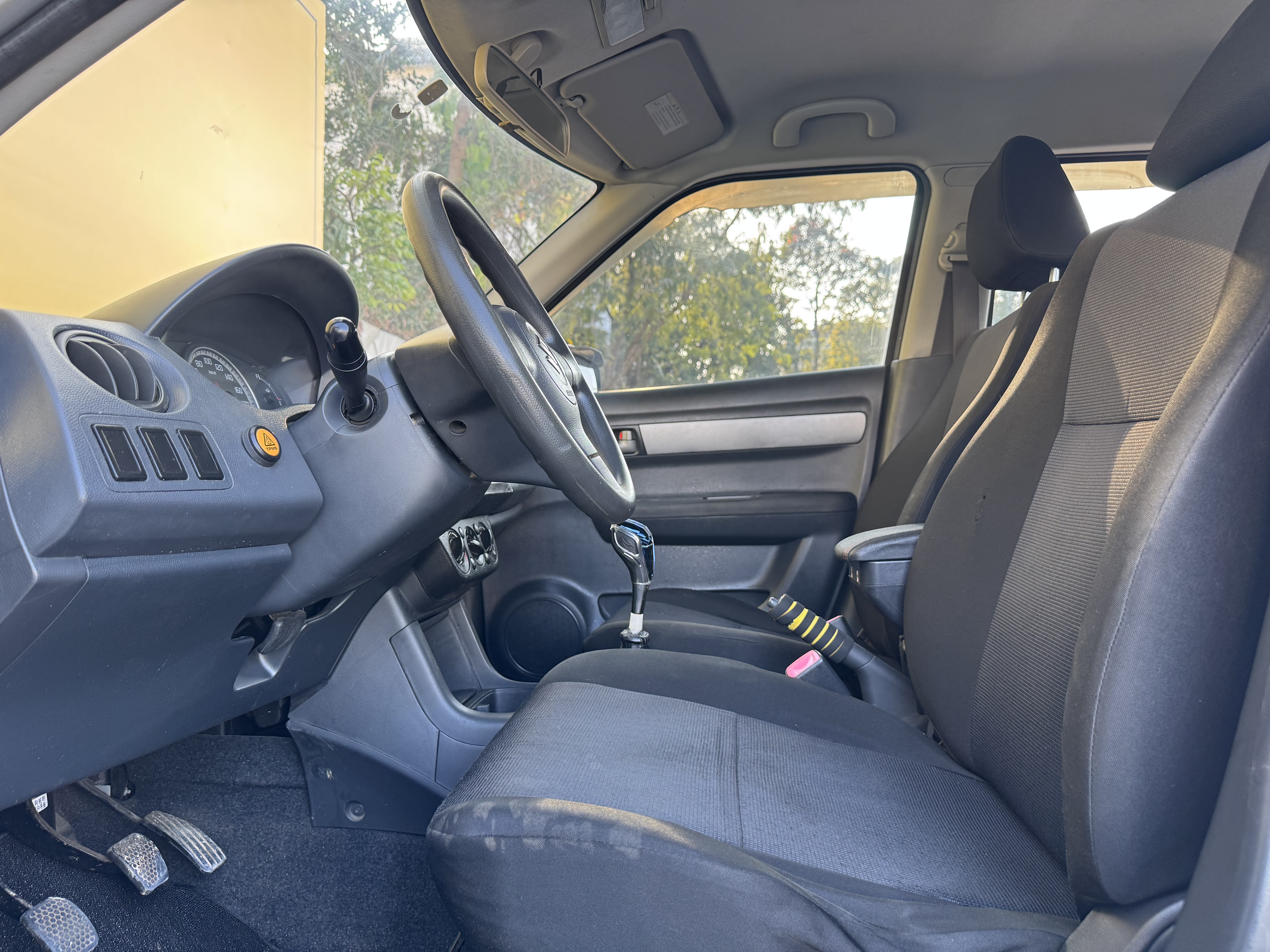 Suzuki Swift 2012 car image #4